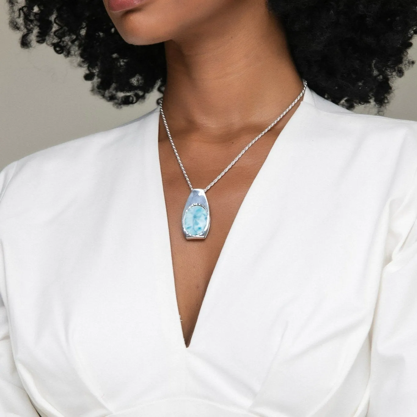 Larimar Pendant Poesia