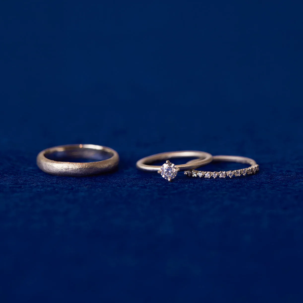 MR0103 | 3.6mm Rough Rounded Band