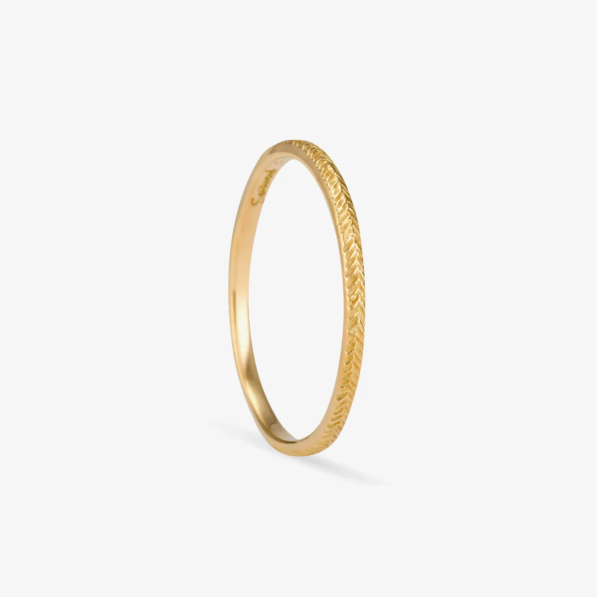 R7301 | 1.3mm Herringbone Band