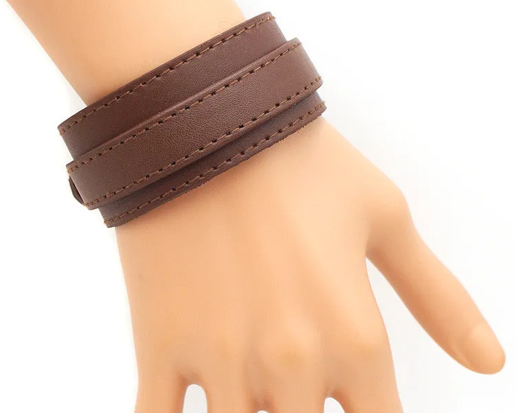 Simple leather bracelet with square buckle