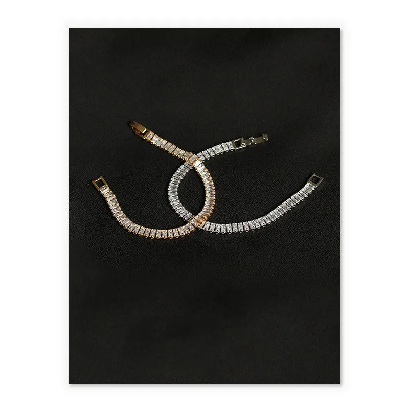 Simple zircon bracelet