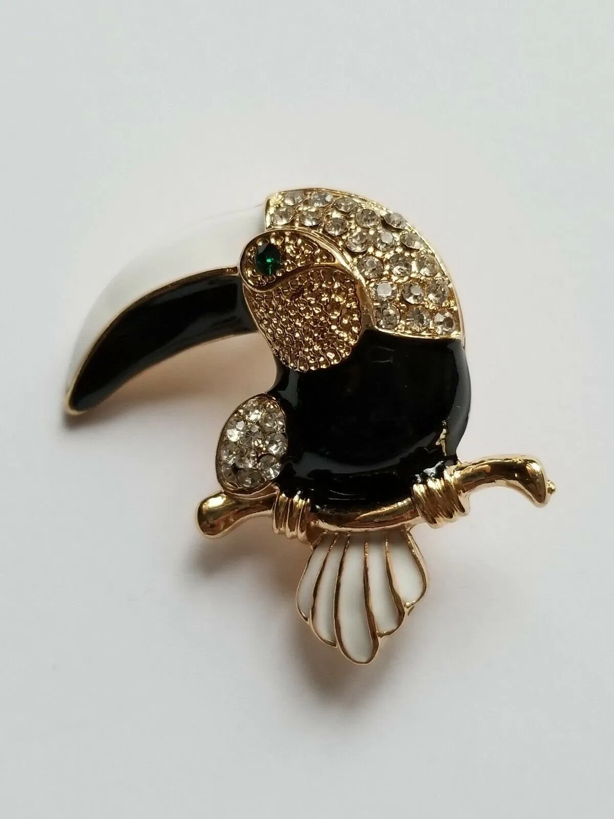 Stunning diamonte gold plated vintage look christmas bird brooch cake pin b8